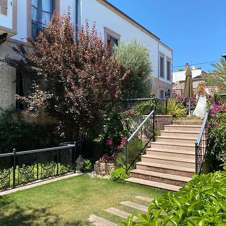 Pensión Ziyabey Konagi Ayvalı