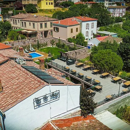 Ziyabey Konagi Pensión Ayvalı