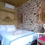 Konukevi Ziyabey Konagi Ayvalı